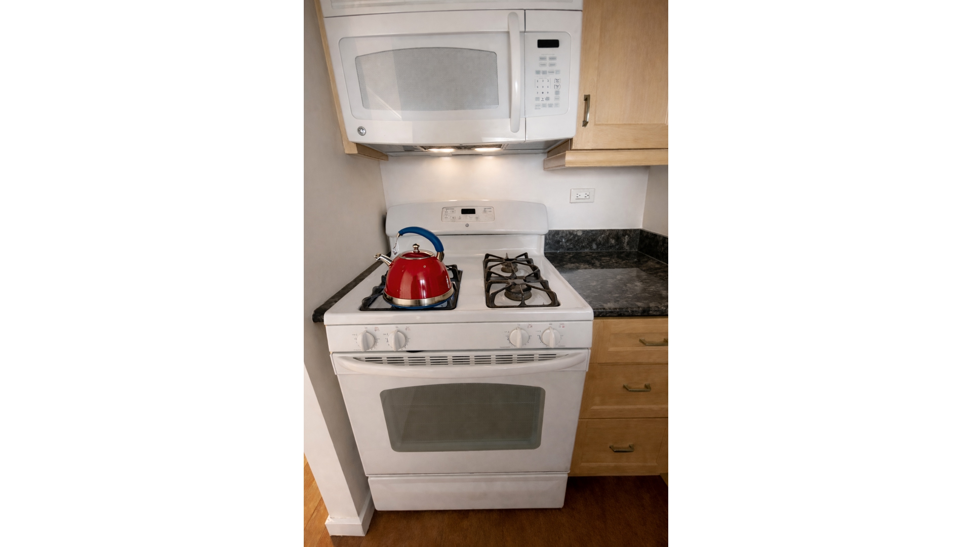 380 Rector Place, Unit 15C Manhattan, NY 10280 - Photo 4 of 6