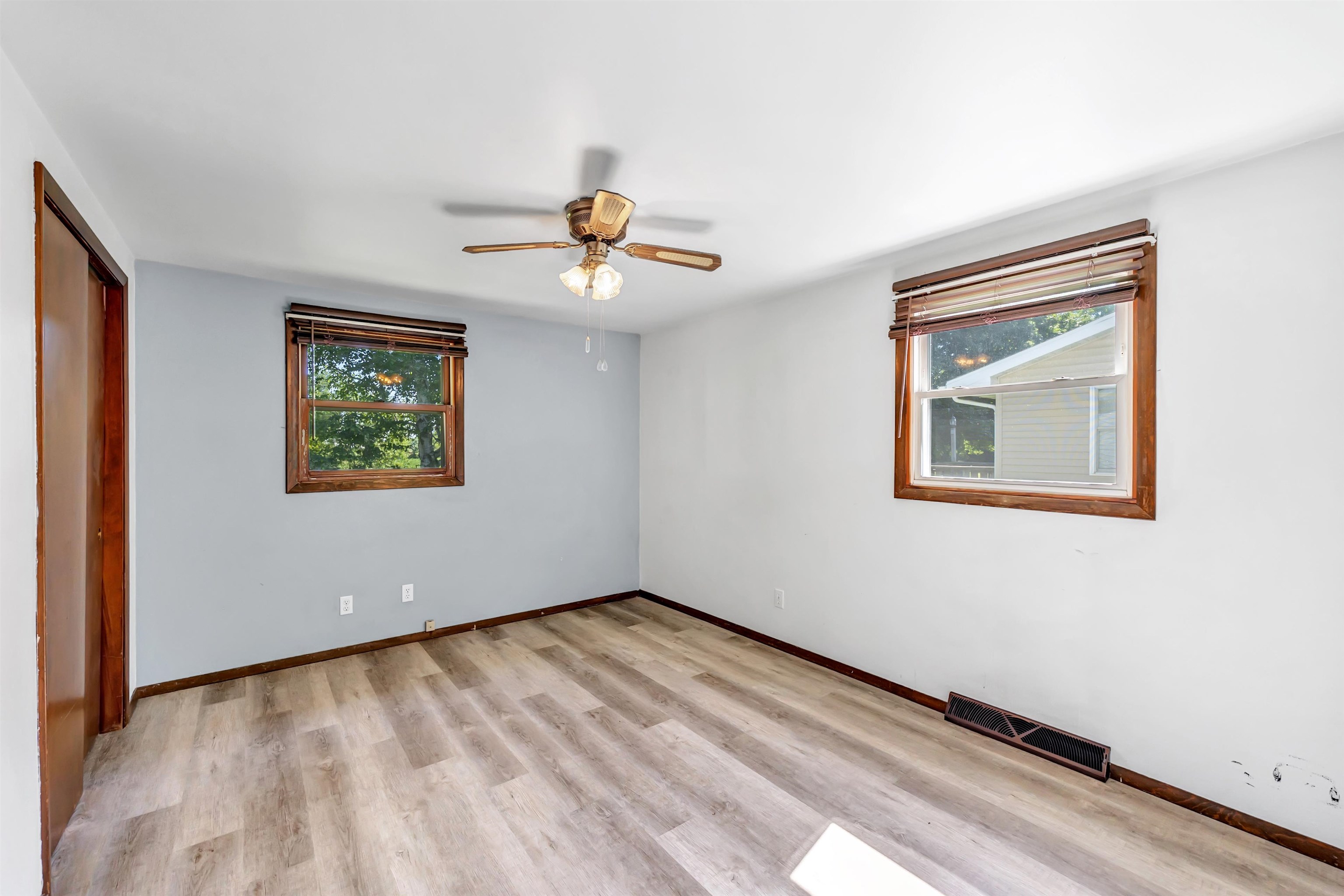 1827 Cormier Road Green Bay, WI 54313 - Photo 18 of 30
