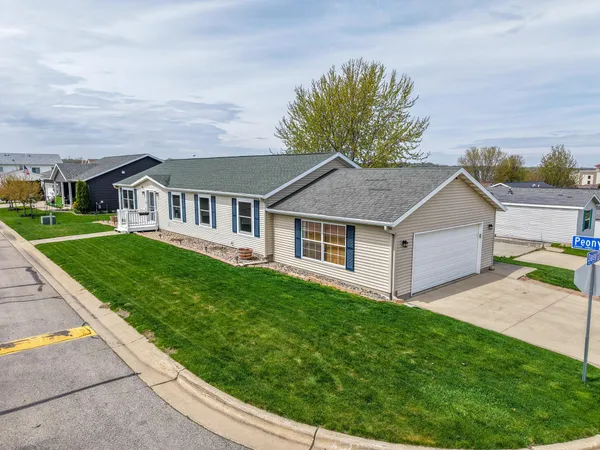 $245,000 | 505 Peony Street Southeast, Rochester, MN 55904
