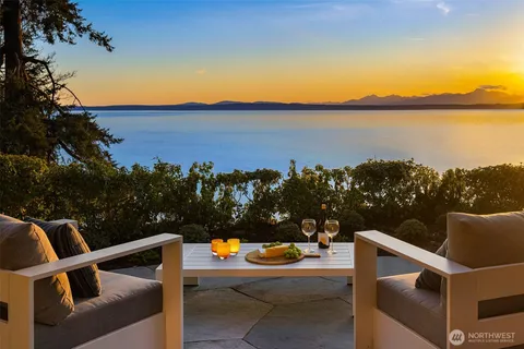 $4,600,000 | 1206 Northwest Culbertson Drive, Seattle, WA 98177