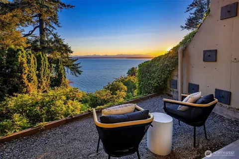 $4,600,000 | 1206 Northwest Culbertson Drive, Seattle, WA 98177