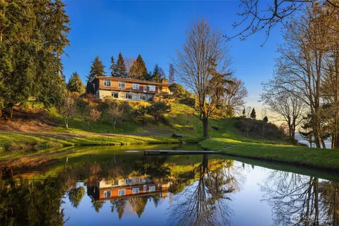 $4,600,000 | 1206 Northwest Culbertson Drive, Seattle, WA 98177