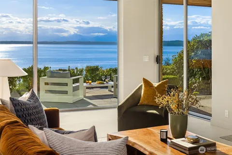 $4,600,000 | 1206 Northwest Culbertson Drive, Seattle, WA 98177