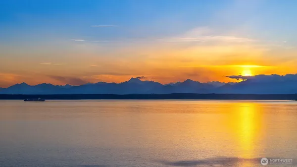 $4,600,000 | 1206 Northwest Culbertson Drive, Seattle, WA 98177