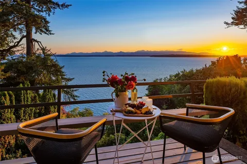 $4,600,000 | 1206 Northwest Culbertson Drive, Seattle, WA 98177