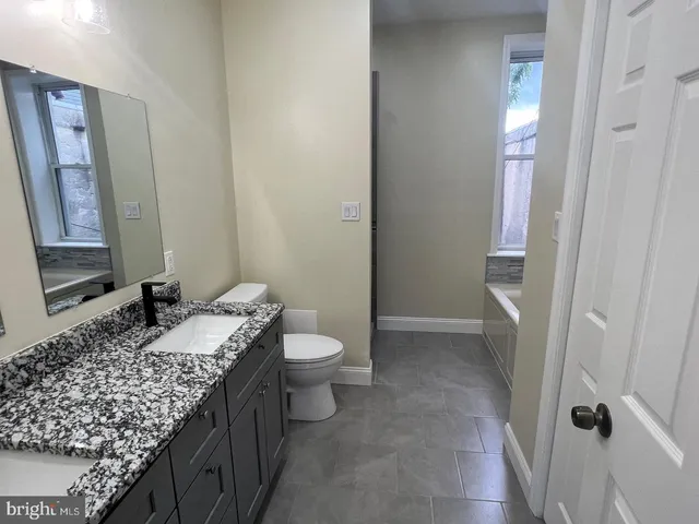 $4,000 | 1428 South 15th Street, Philadelphia, PA 19146