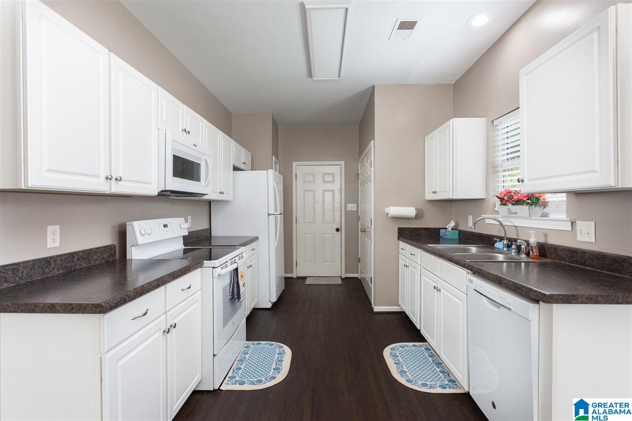 1832 Bristol Road Leeds, AL 35094 - Photo 10 of 35