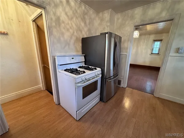 $1,500 | 102 Francis Avenue, Cheektowaga, NY 14212