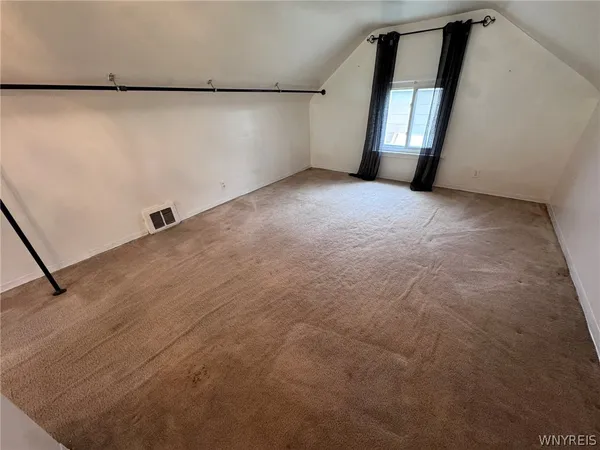 $1,500 | 102 Francis Avenue, Cheektowaga, NY 14212