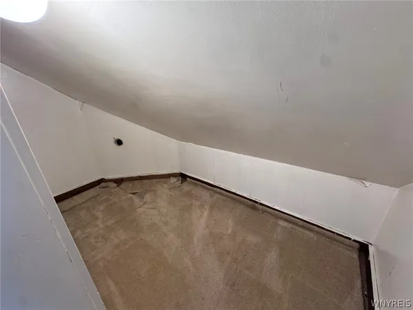 $1,500 | 102 Francis Avenue, Cheektowaga, NY 14212