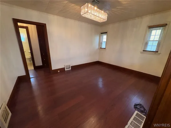 $1,500 | 102 Francis Avenue, Cheektowaga, NY 14212