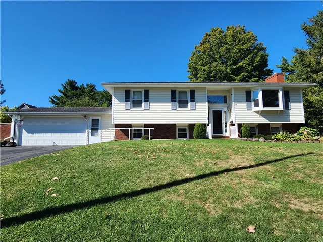 $230,000 | 1 Pine Circle, Mount Morris, NY 14510