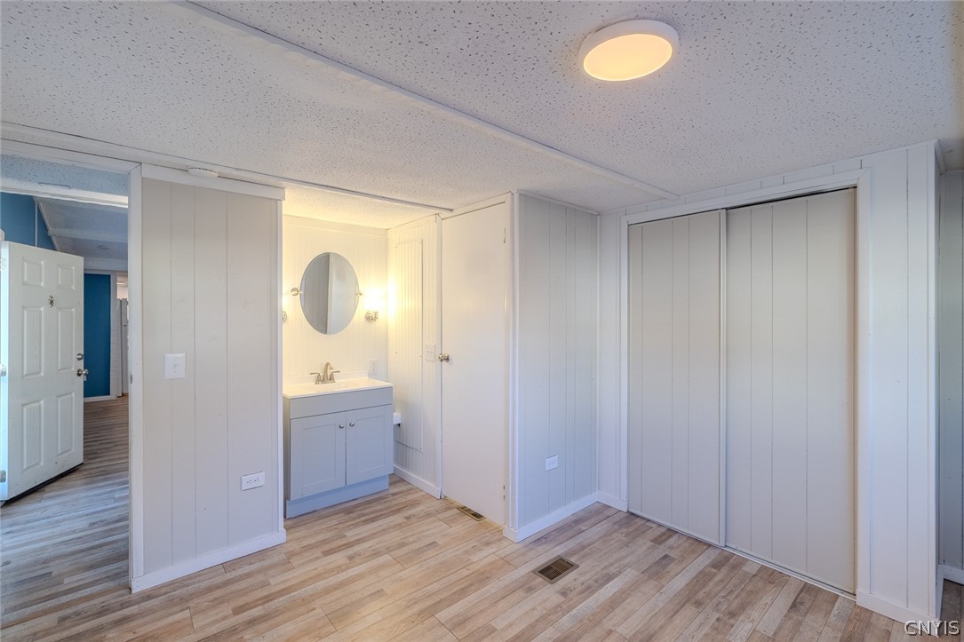 6940 Highbridge Road, Unit 6 De Witt, NY 13066 - Photo 7 of 16 Full Bathroom #1