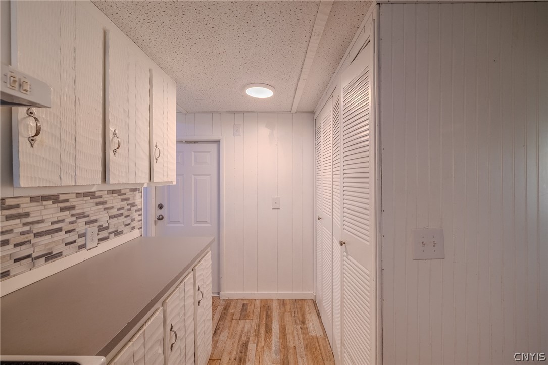 6940 Highbridge Road, Unit 6 De Witt, NY 13066 - Photo 10 of 16 Kitchen