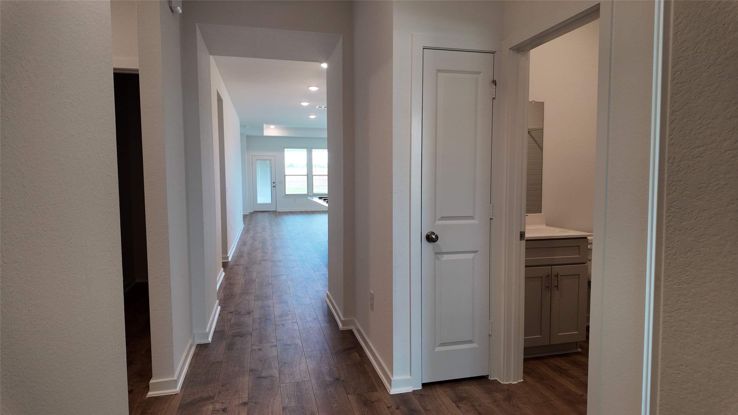 15655 Wandering Maple Way Conroe, TX 77302 - Photo 2 of 19