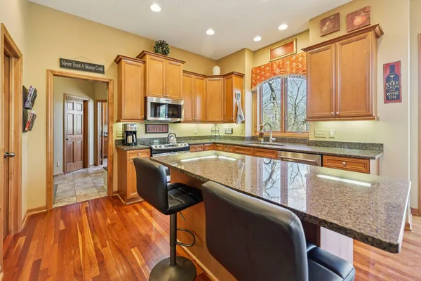 $850,000 | 3489 Wolfberry Court, Eagan, MN 55123