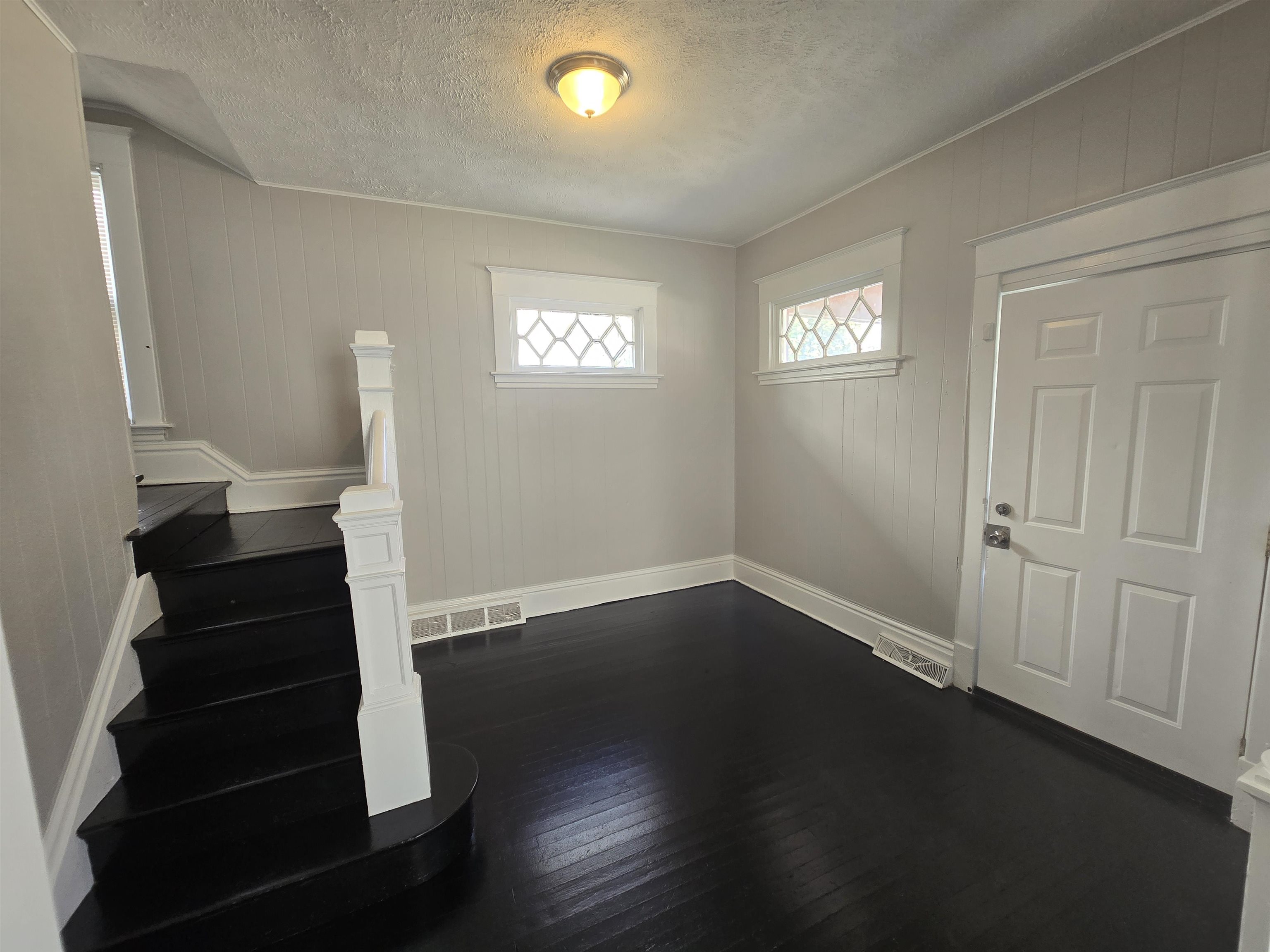 1006 Ridge Avenue Rockford, IL 61103 - Photo 4 of 19 Gallery Image 4
