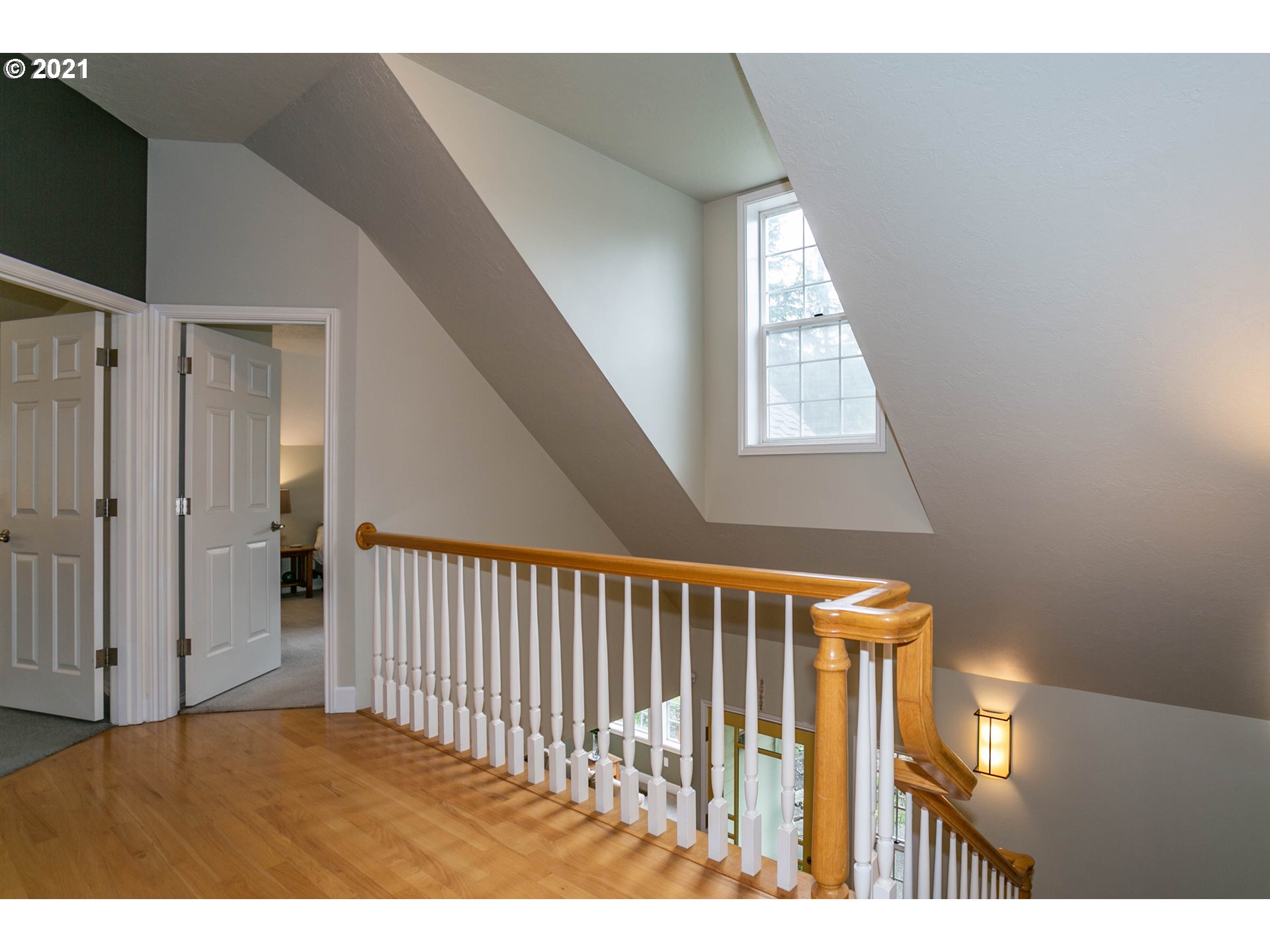 1381 Southwest Borland Road West Linn, OR 97068 - Photo 11 of 29 Gallery Image 11
