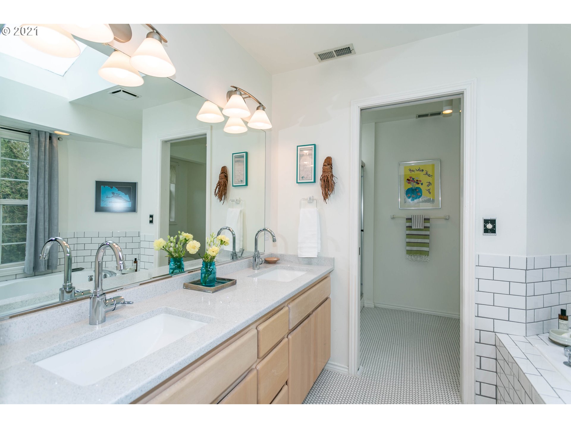1381 Southwest Borland Road West Linn, OR 97068 - Photo 15 of 29 Gallery Image 15