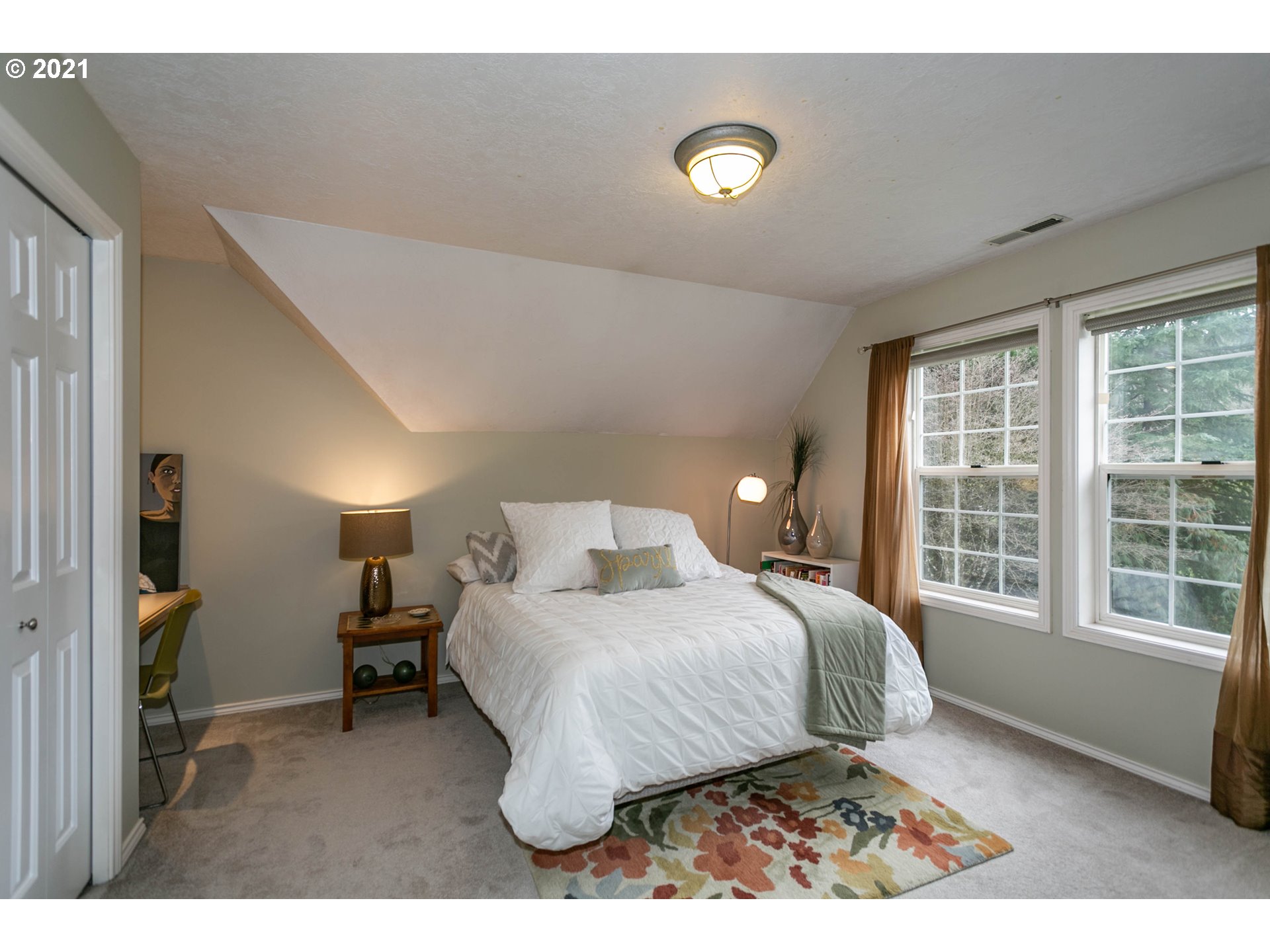 1381 Southwest Borland Road West Linn, OR 97068 - Photo 17 of 29 Gallery Image 17