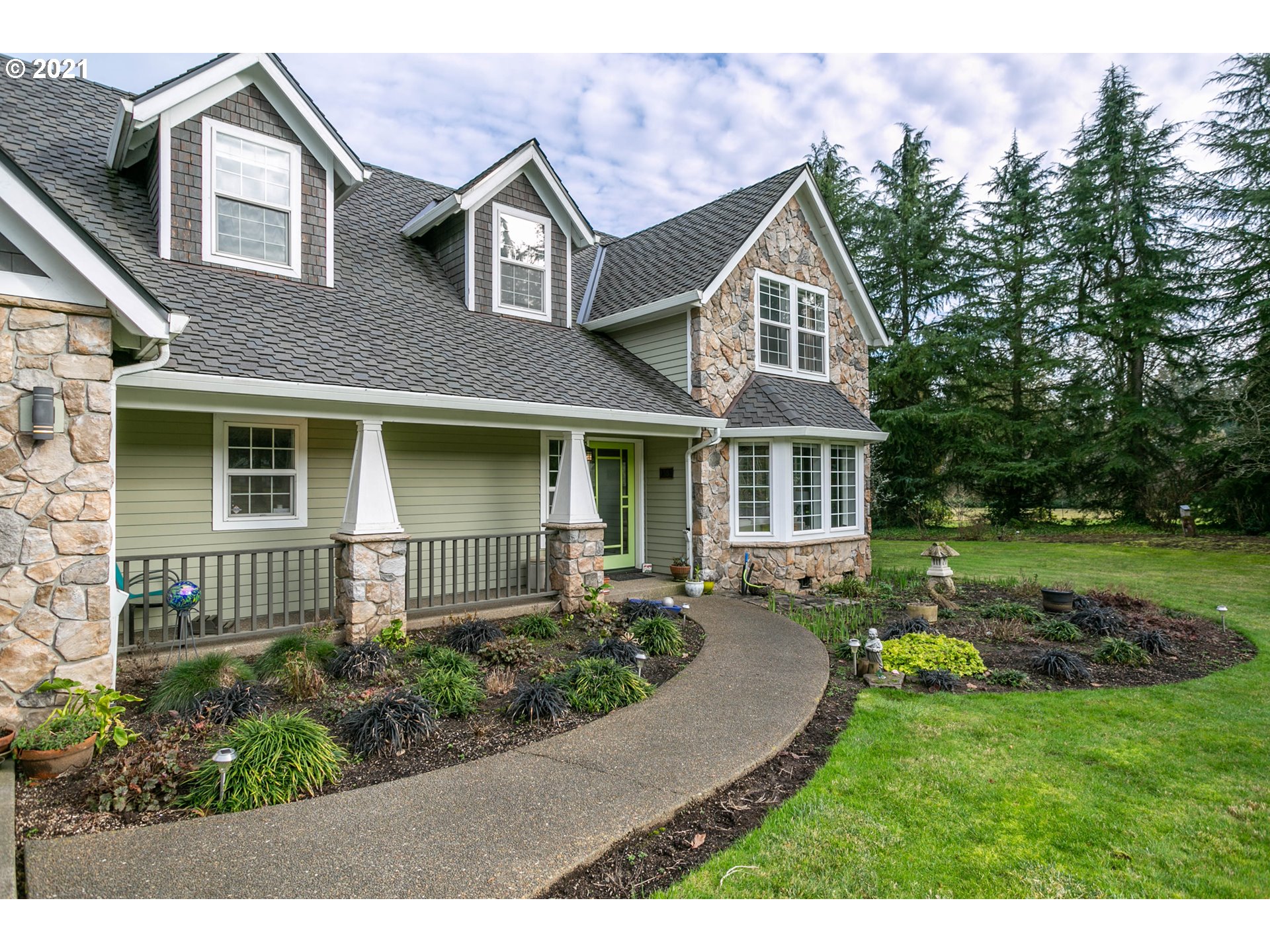1381 Southwest Borland Road West Linn, OR 97068 - Photo 4 of 29 Gallery Image 4