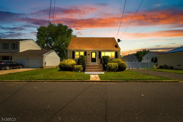 $578,000 | 197 Delaware Avenue, Cliffwood, NJ 07721