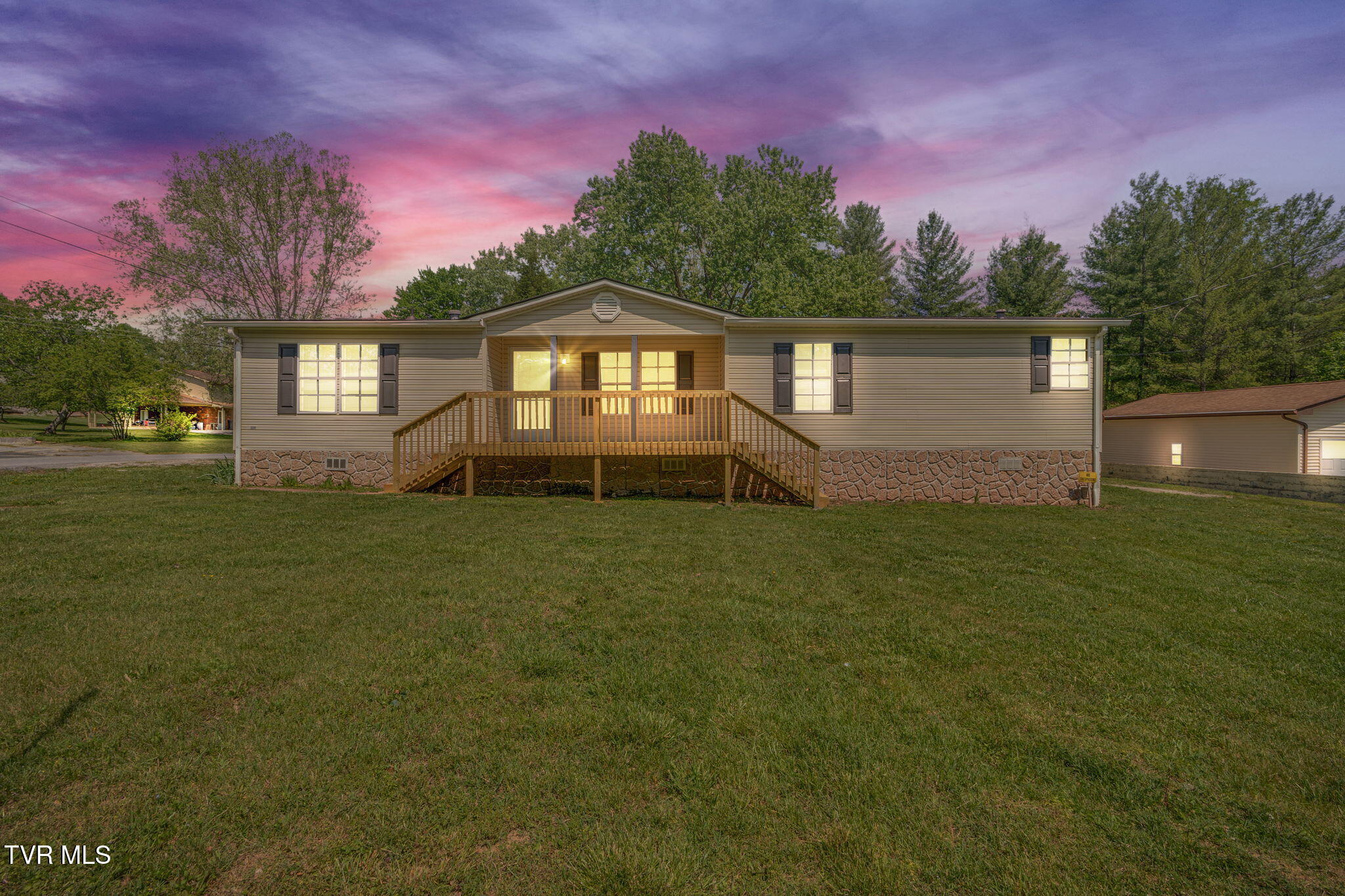 200 Packing House Road Kingsport, TN 37660 - Photo 1 of 29 001a