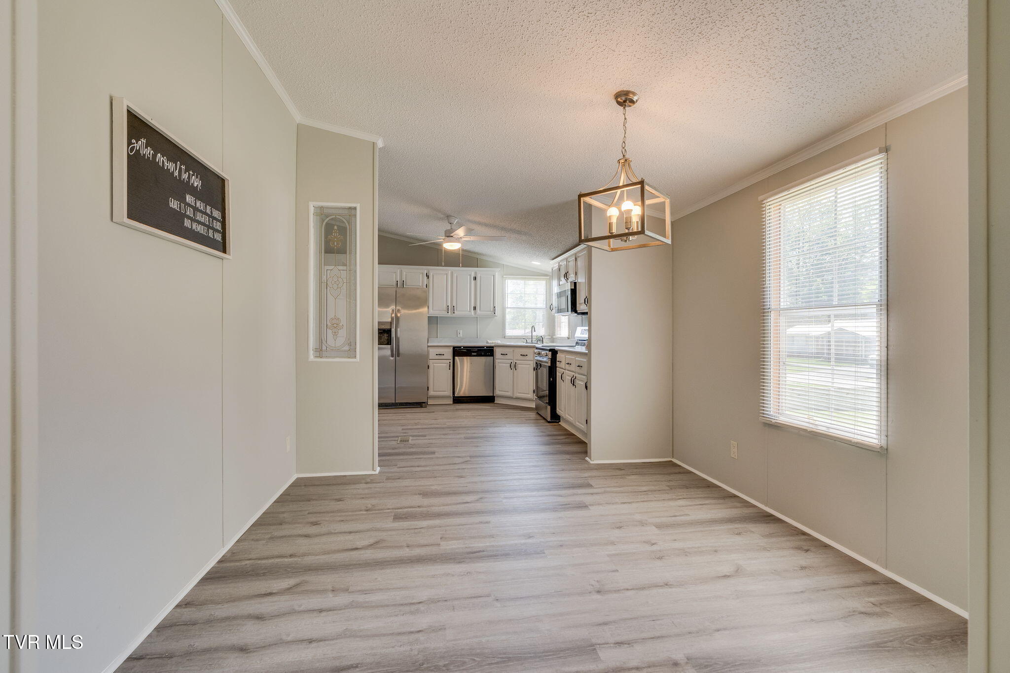 200 Packing House Road Kingsport, TN 37660 - Photo 11 of 29 007