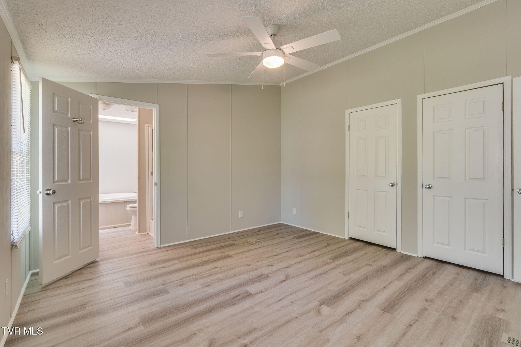 200 Packing House Road Kingsport, TN 37660 - Photo 18 of 29 primary bedroom pic 3