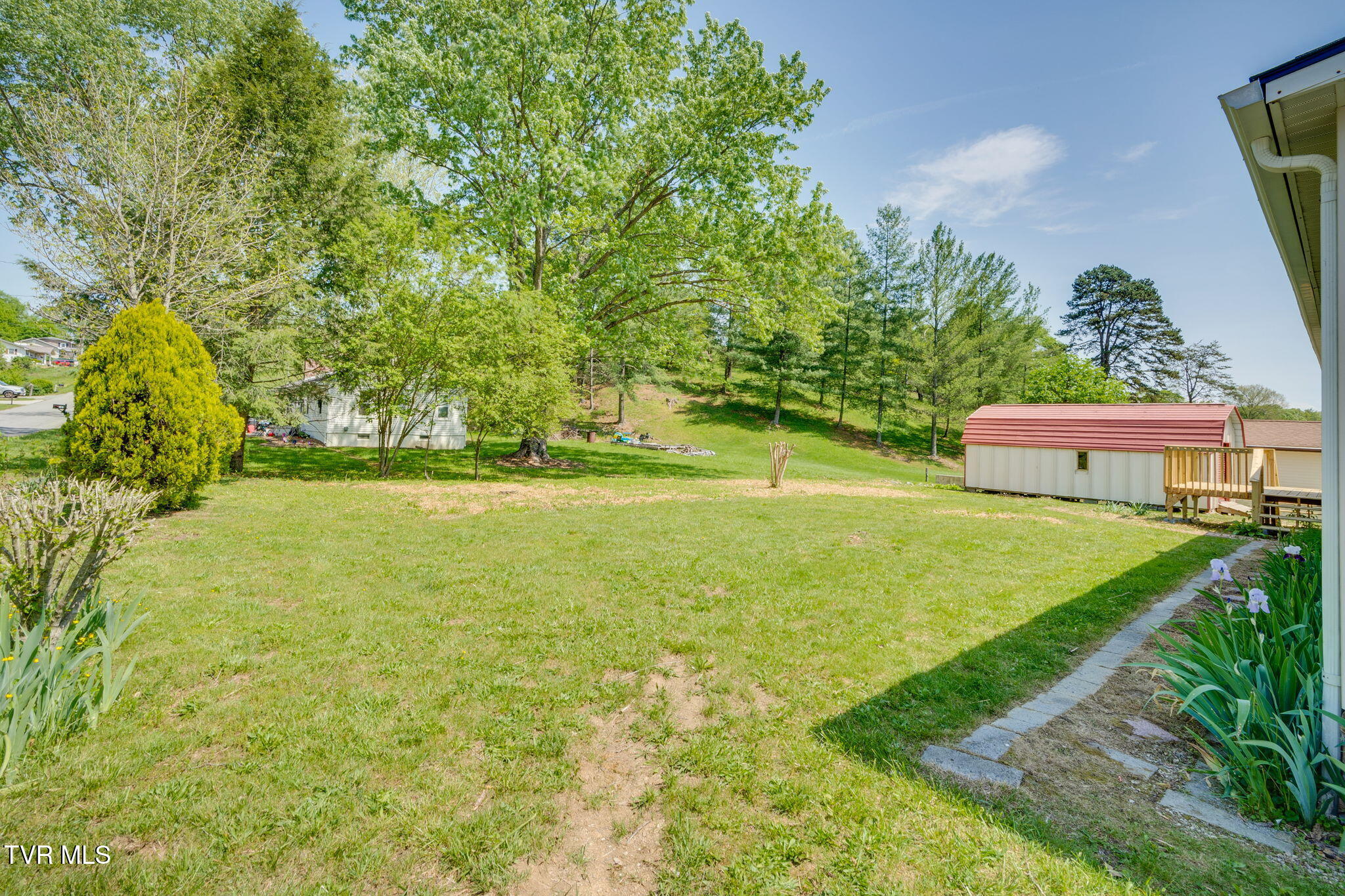 200 Packing House Road Kingsport, TN 37660 - Photo 7 of 29 024