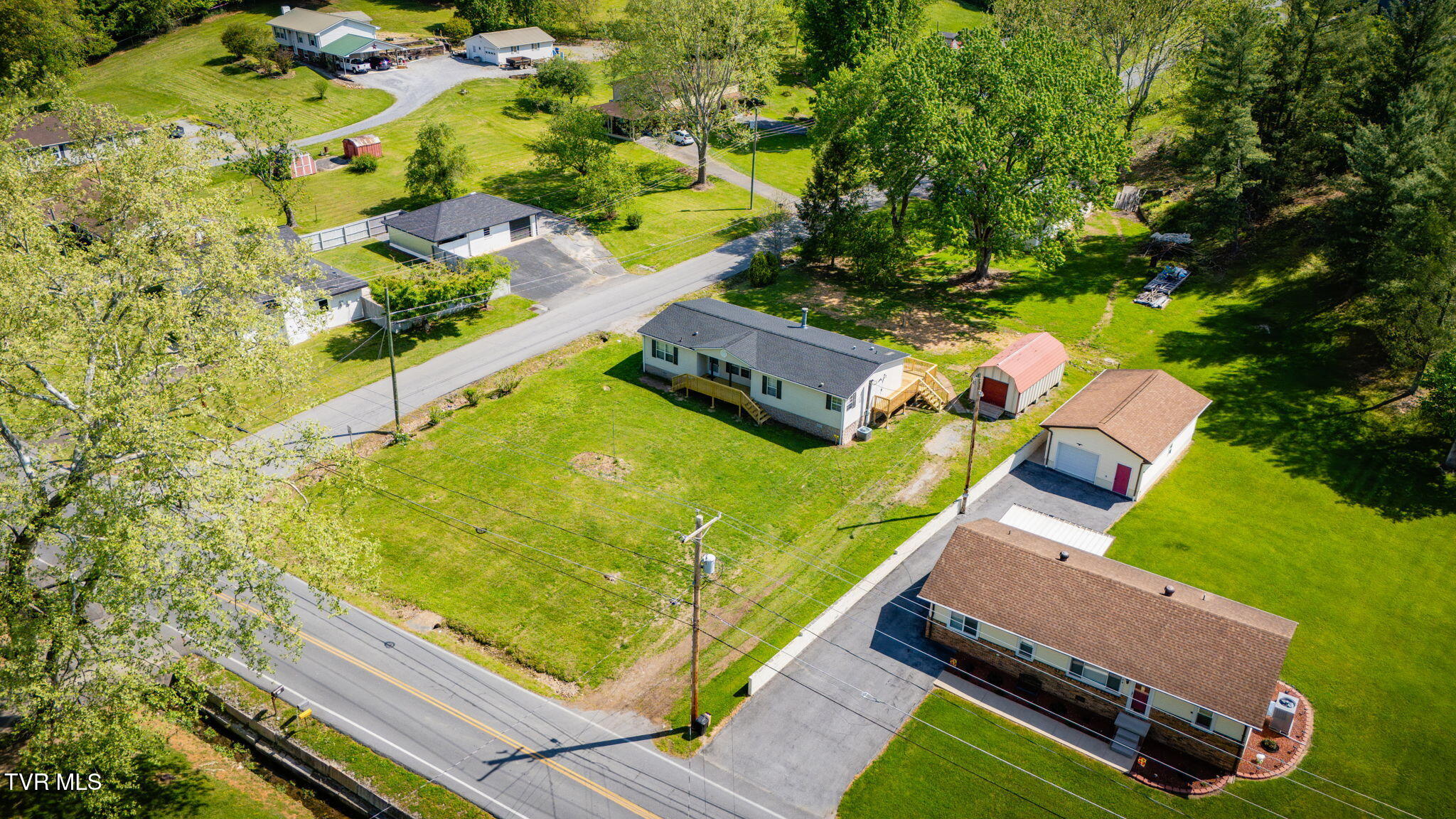 200 Packing House Road Kingsport, TN 37660 - Photo 8 of 29 101