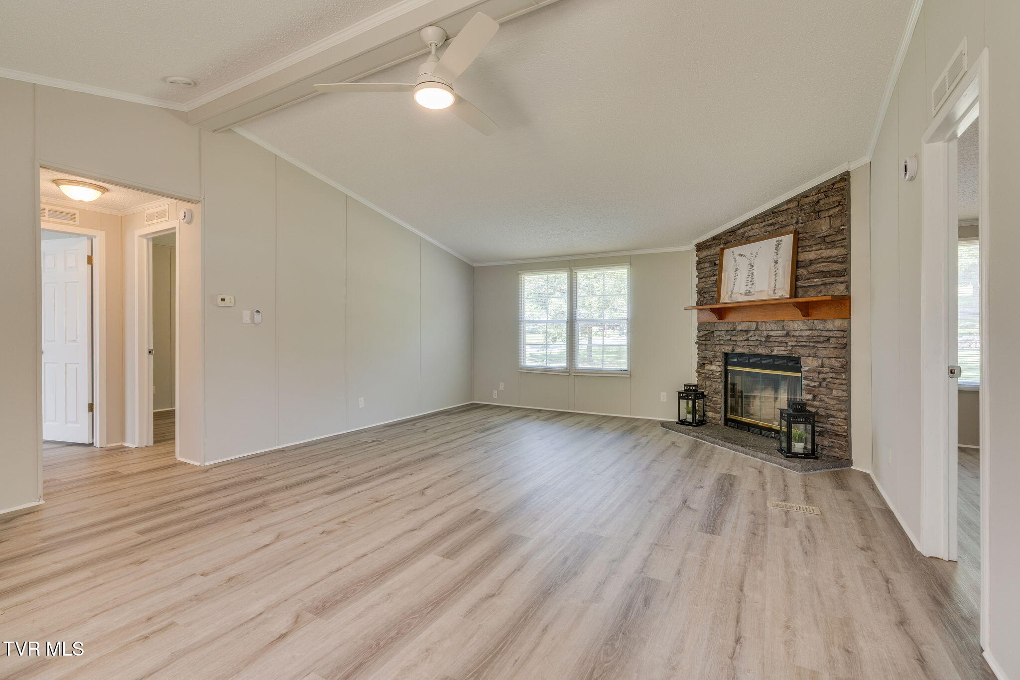 200 Packing House Road Kingsport, TN 37660 - Photo 9 of 29 005