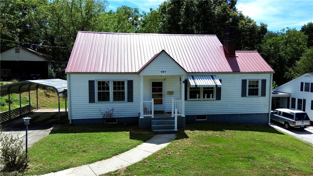 127 Young Street Elkin, NC 28621 - Photo 11 of 26