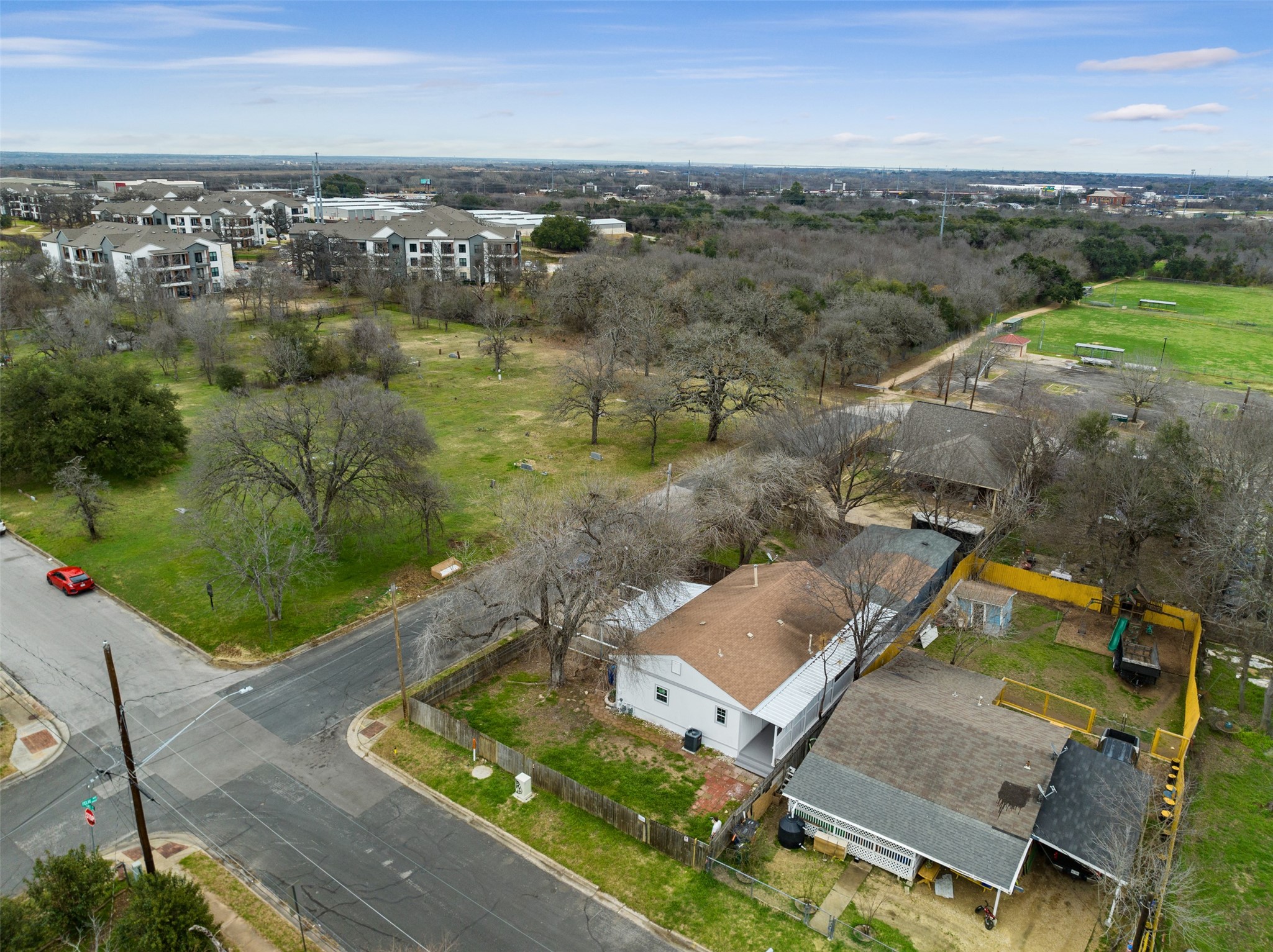 901 Valdez Street, Unit 13 Austin, TX 78741 - Photo 24 of 38 an aerial view of multiple house