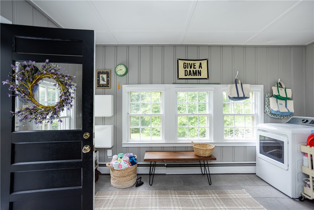 280 South Pierce Road East Greenwich, RI 02818 - Photo 4 of 40 Gallery Image 4