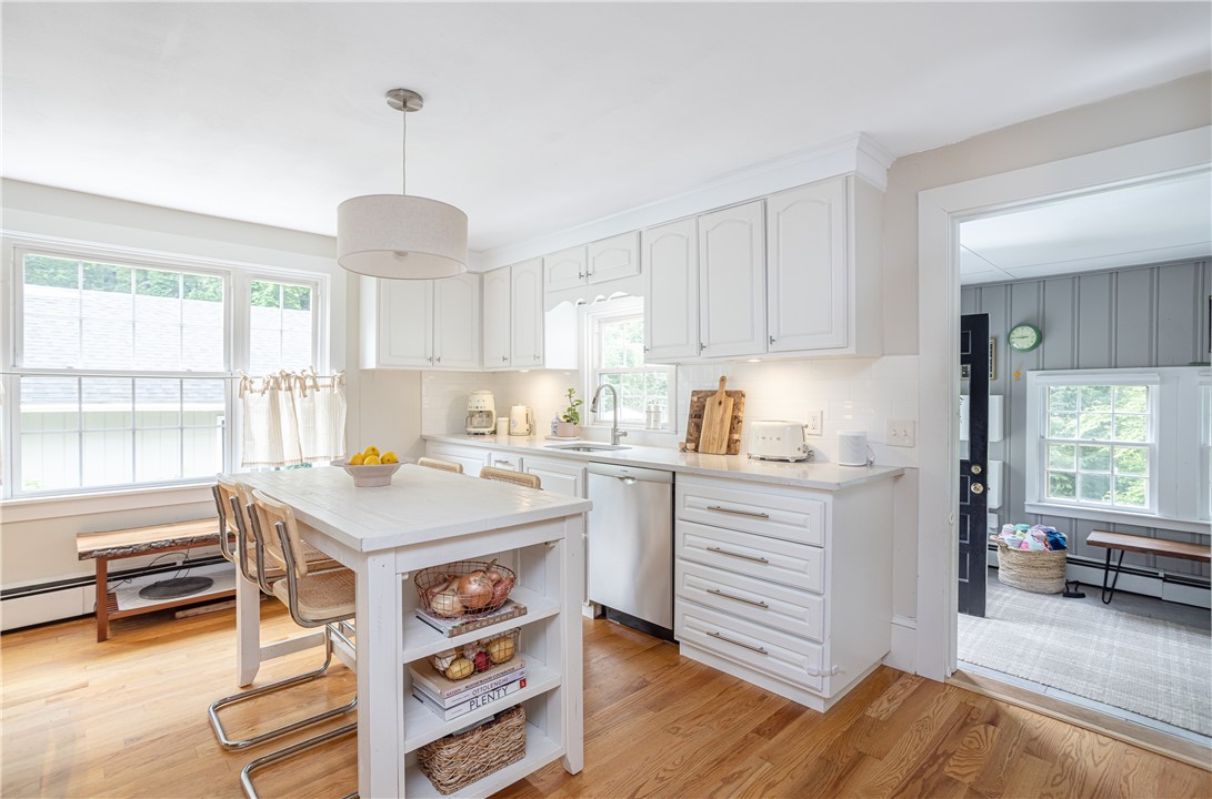 280 South Pierce Road East Greenwich, RI 02818 - Photo 7 of 40 Gallery Image 7