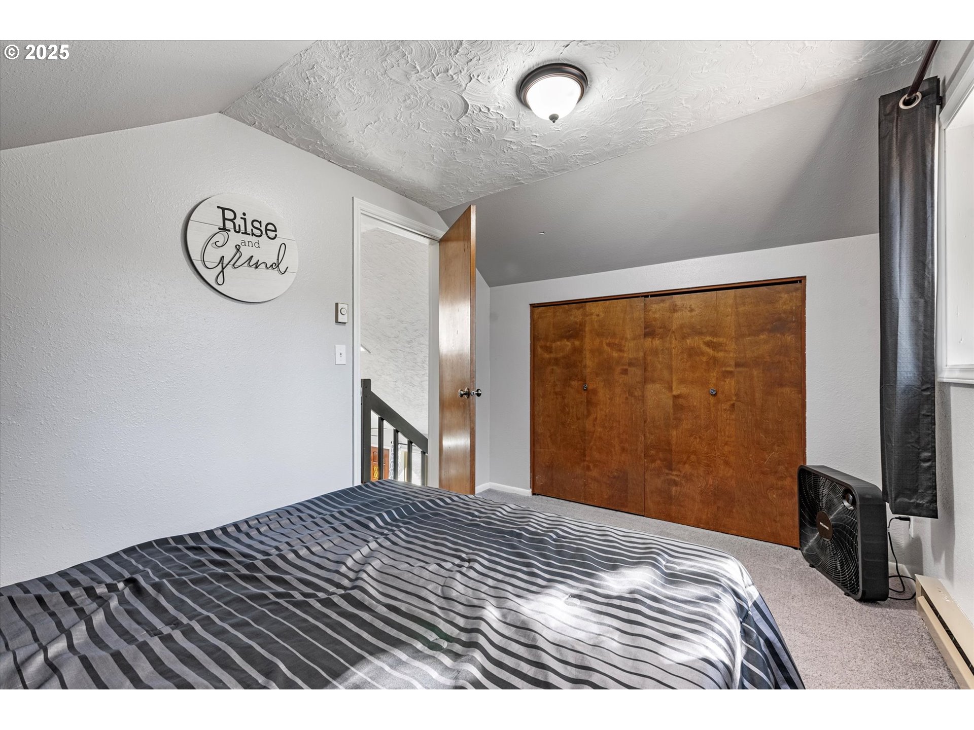 1805 East Street Baker City, OR 97814 - Photo 28 of 45 a view of bedroom