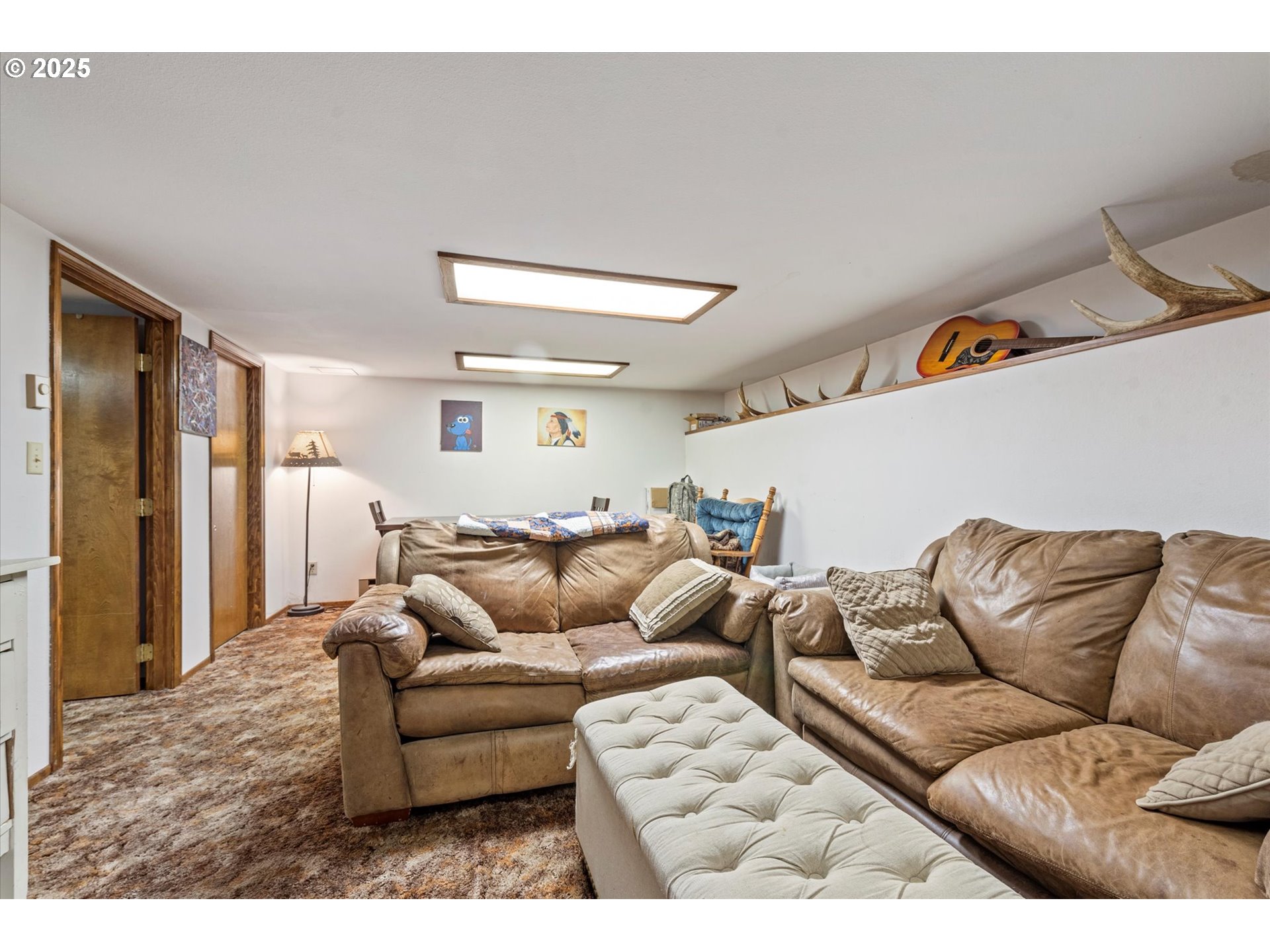 1805 East Street Baker City, OR 97814 - Photo 42 of 45 a living room with furniture and a couch