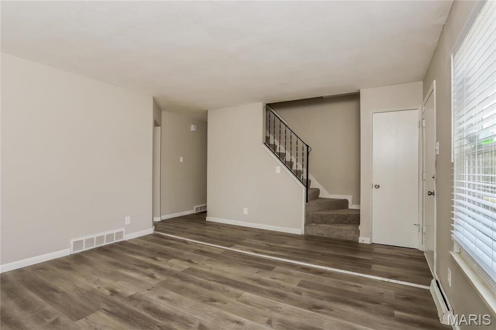 800 Tyson Drive Florissant, MO 63031 - Photo 2 of 18