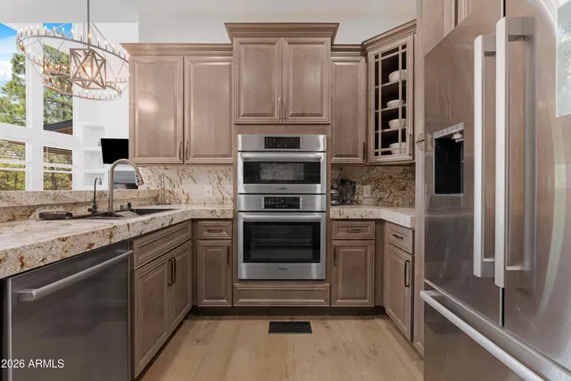 $1,800,000 | 2238 Country Club Drive, Overgaard, AZ 85933