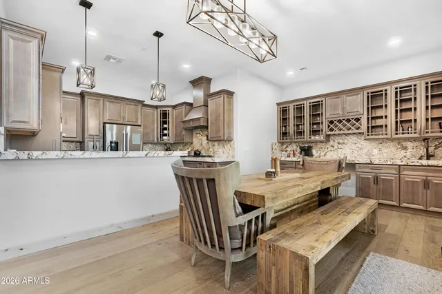 $1,800,000 | 2238 Country Club Drive, Overgaard, AZ 85933