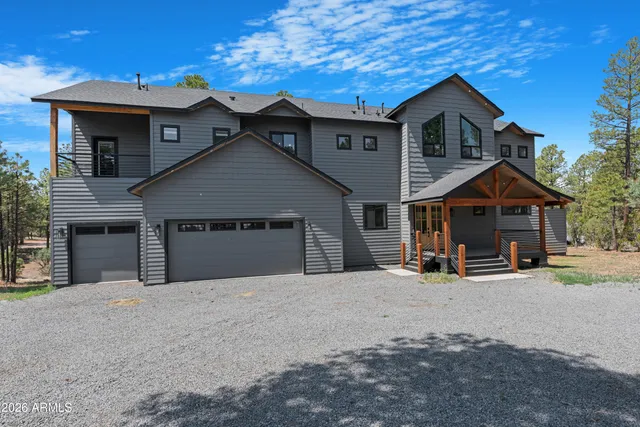 $1,800,000 | 2238 Country Club Drive, Overgaard, AZ 85933