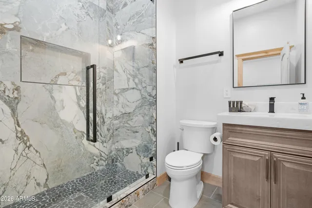 $1,800,000 | 2238 Country Club Drive, Overgaard, AZ 85933