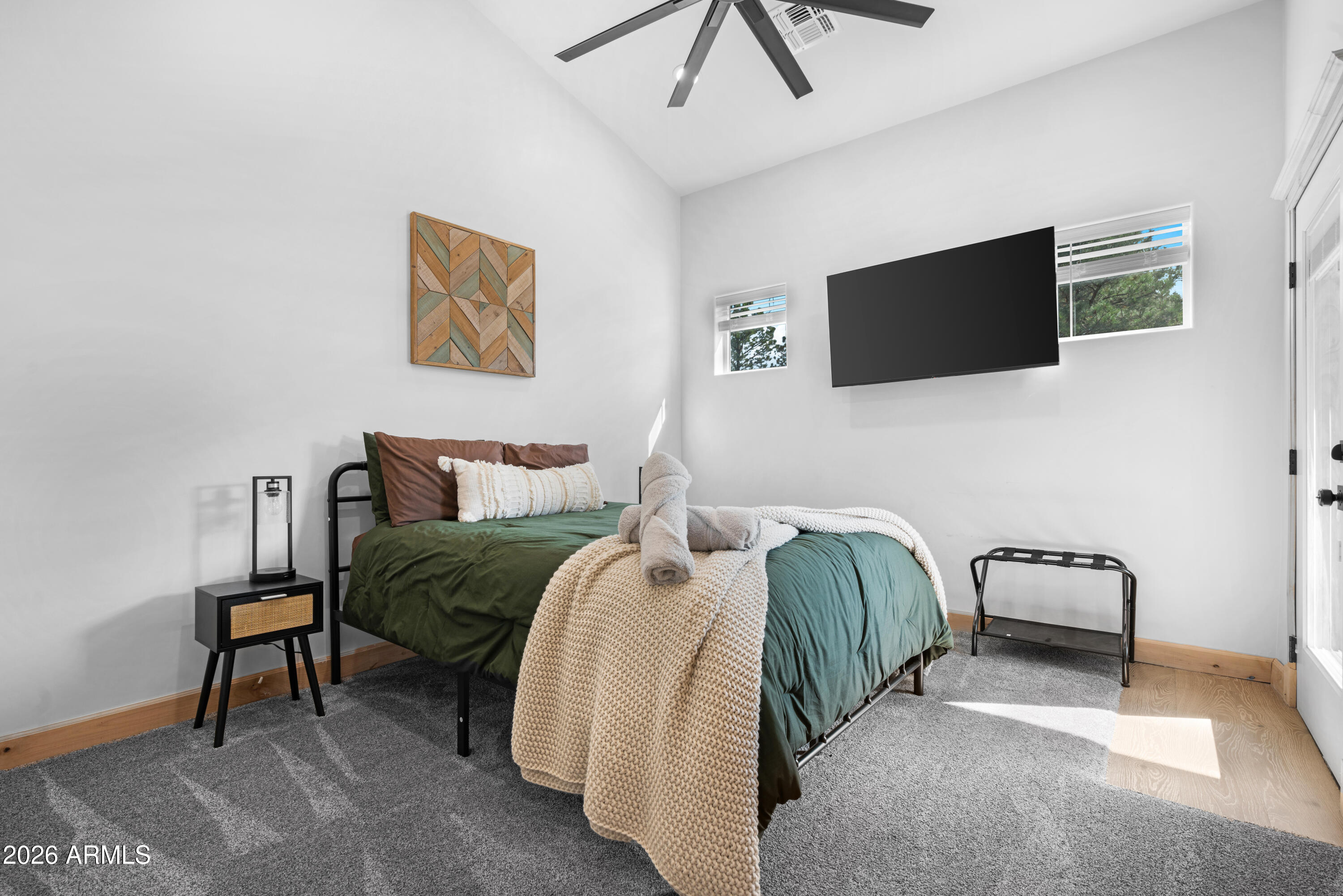 2238 Country Club Drive Overgaard, AZ 85933 - Photo 49 of 74 3rd Guest Bed 1