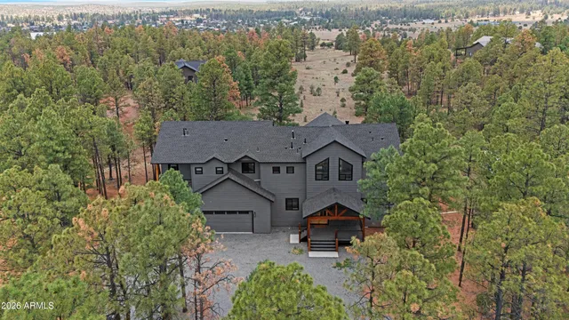 $1,800,000 | 2238 Country Club Drive, Overgaard, AZ 85933