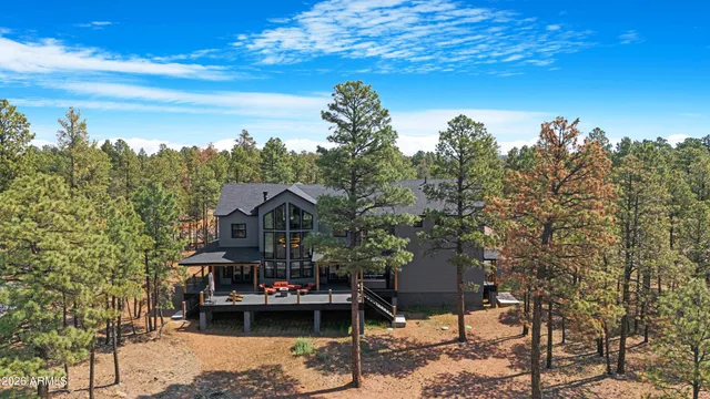 $1,800,000 | 2238 Country Club Drive, Overgaard, AZ 85933