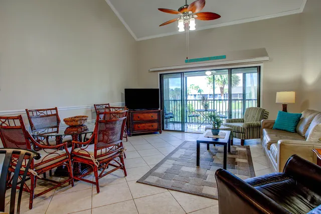 $499,999 | 27 Village Del Lago Circle, St. Augustine, FL 32080