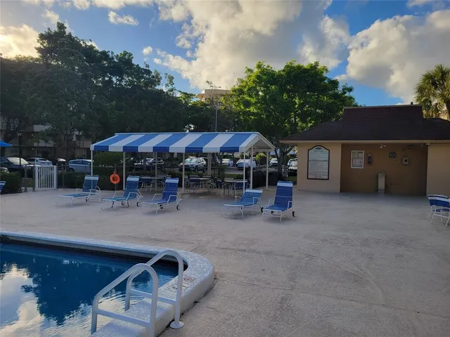 $119,000 | 3671 Environ Boulevard, Unit 468, Lauderhill, FL 33319