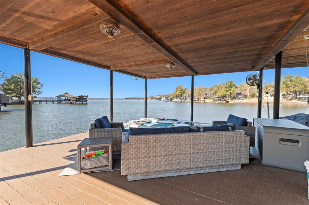 258 Sunset Point Mabank, TX 75156 - Photo 33 of 40 a view of a terrace with seating space