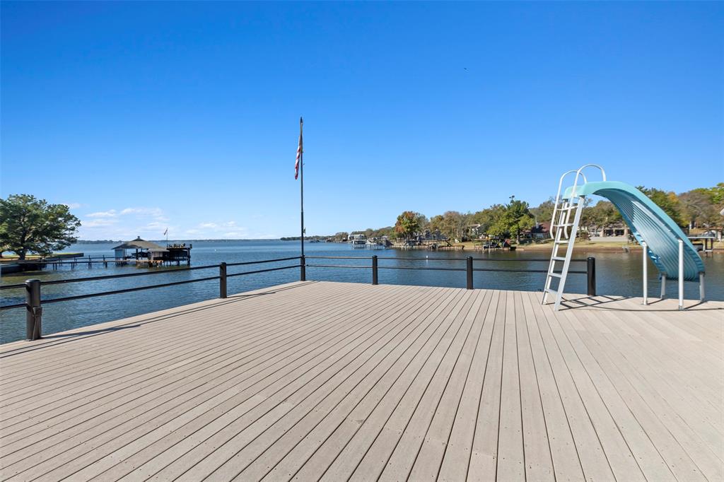 258 Sunset Point Mabank, TX 75156 - Photo 36 of 40 a view of a terrace